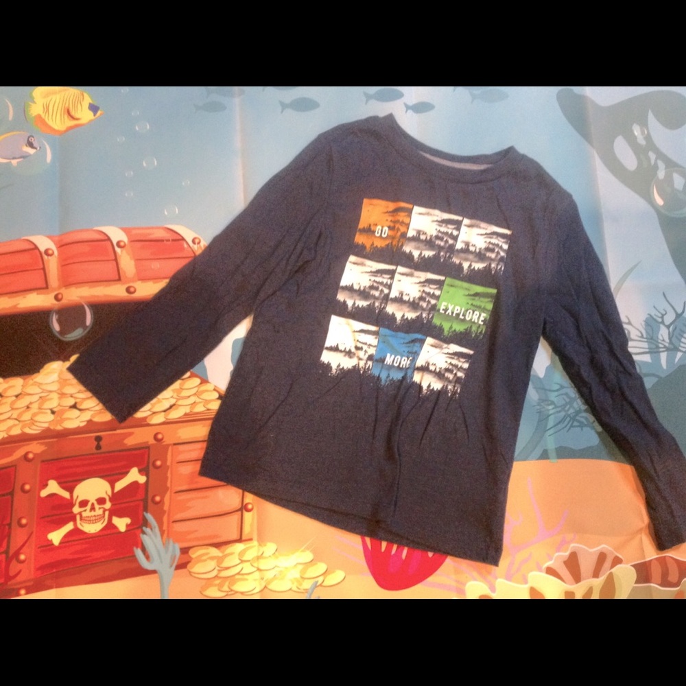 Old Navy Graphic long sleeve